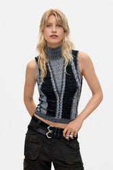 XS