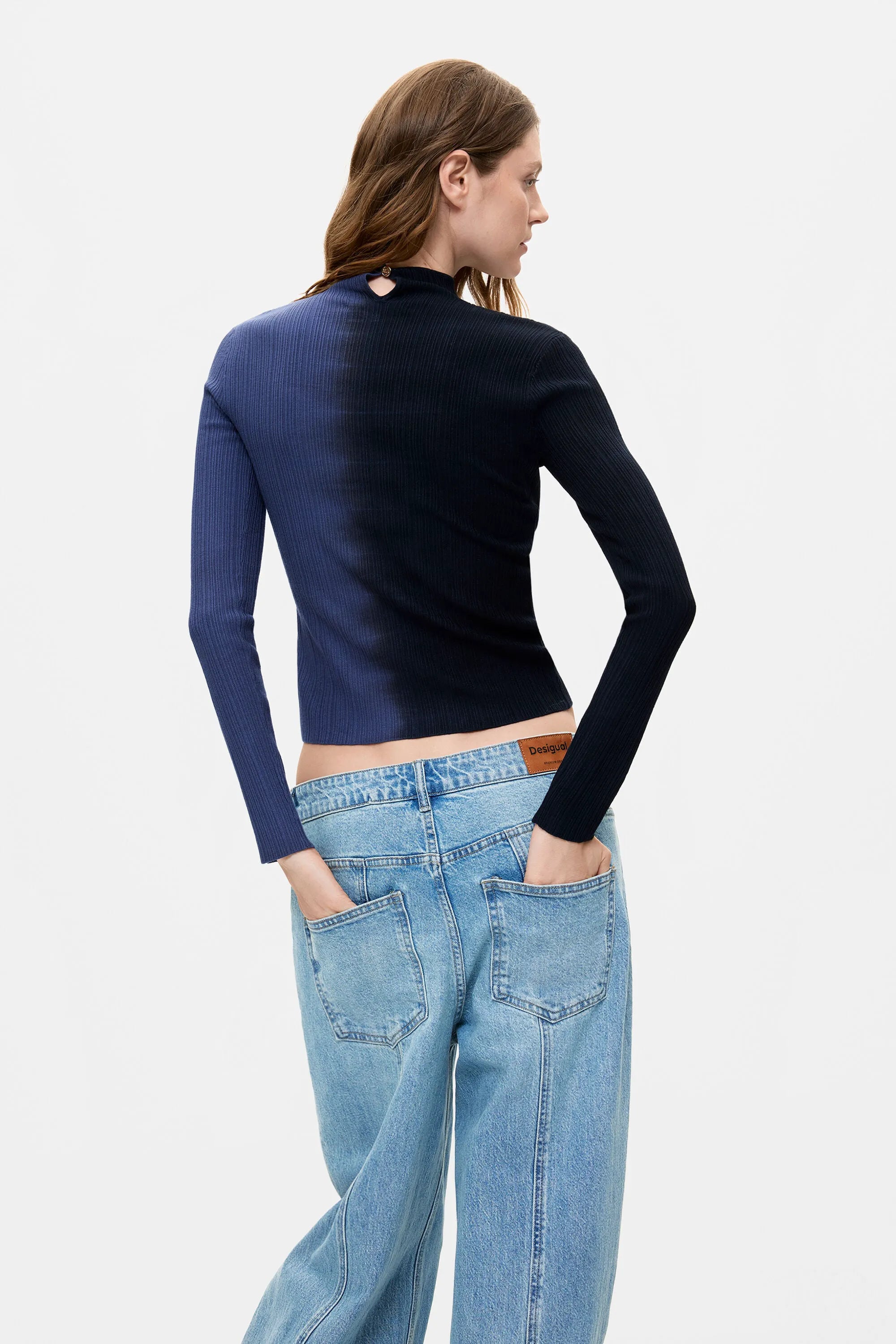 XS