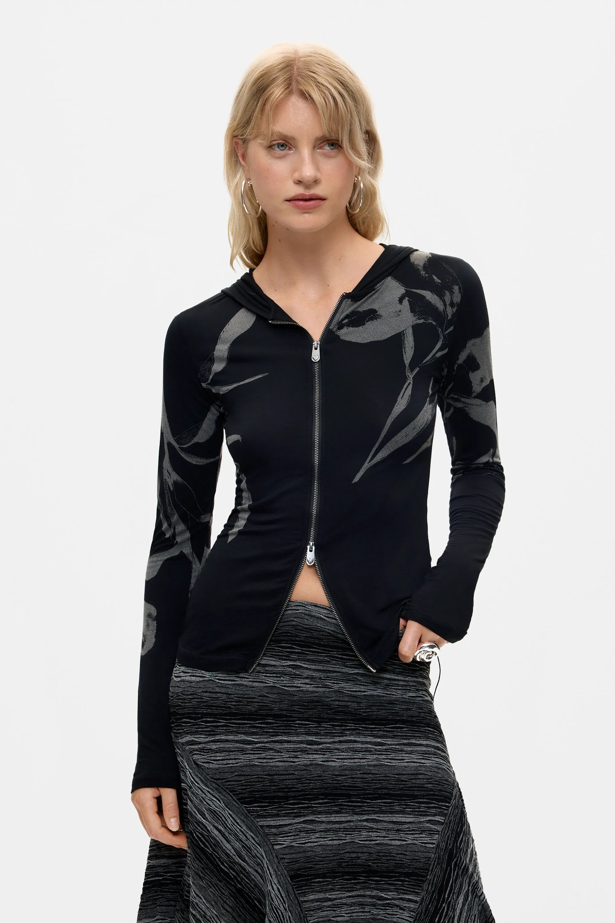 XS