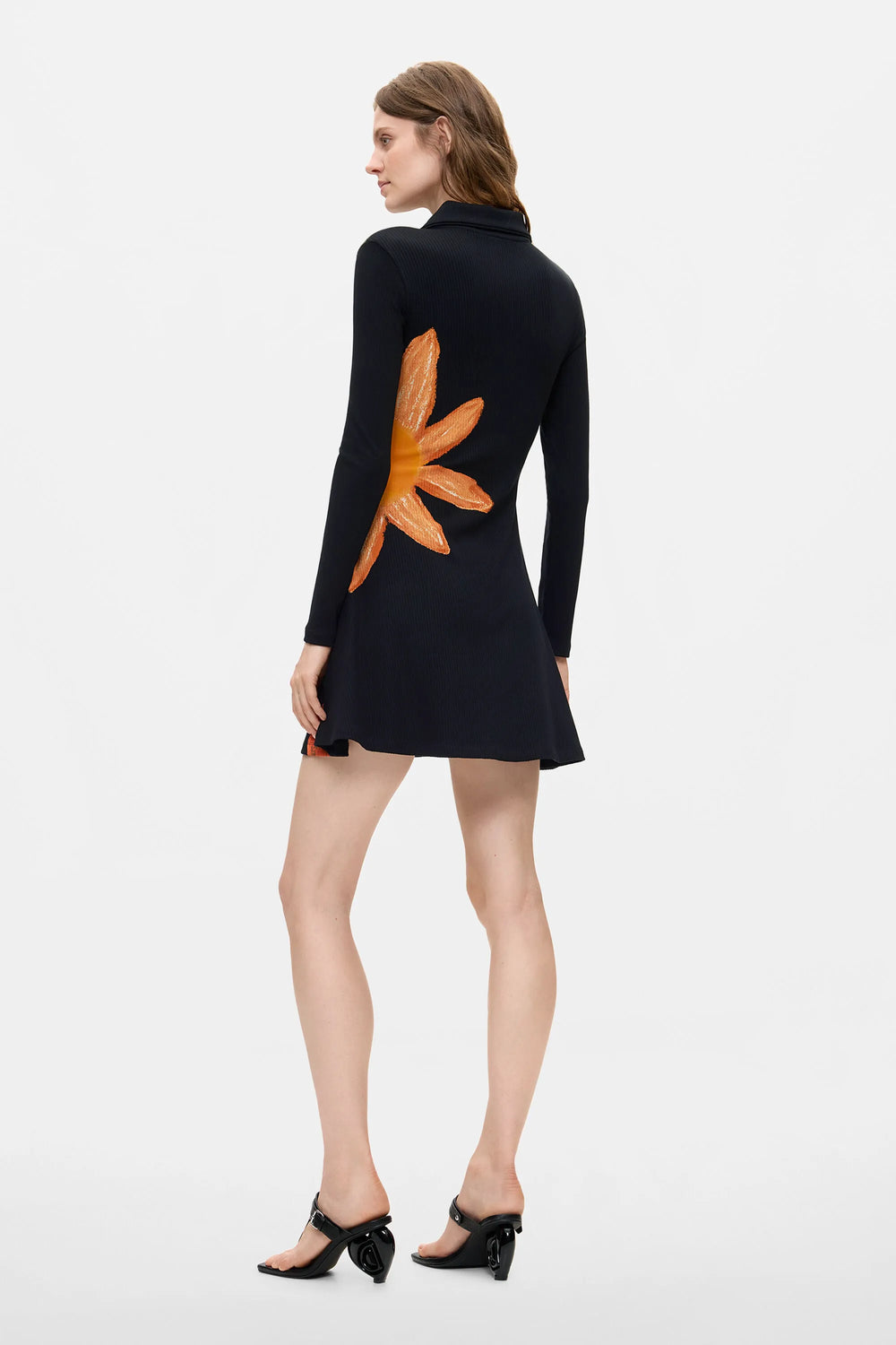 XS